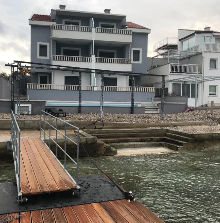 סרסר Apartments Poseidon מראה חיצוני תמונה