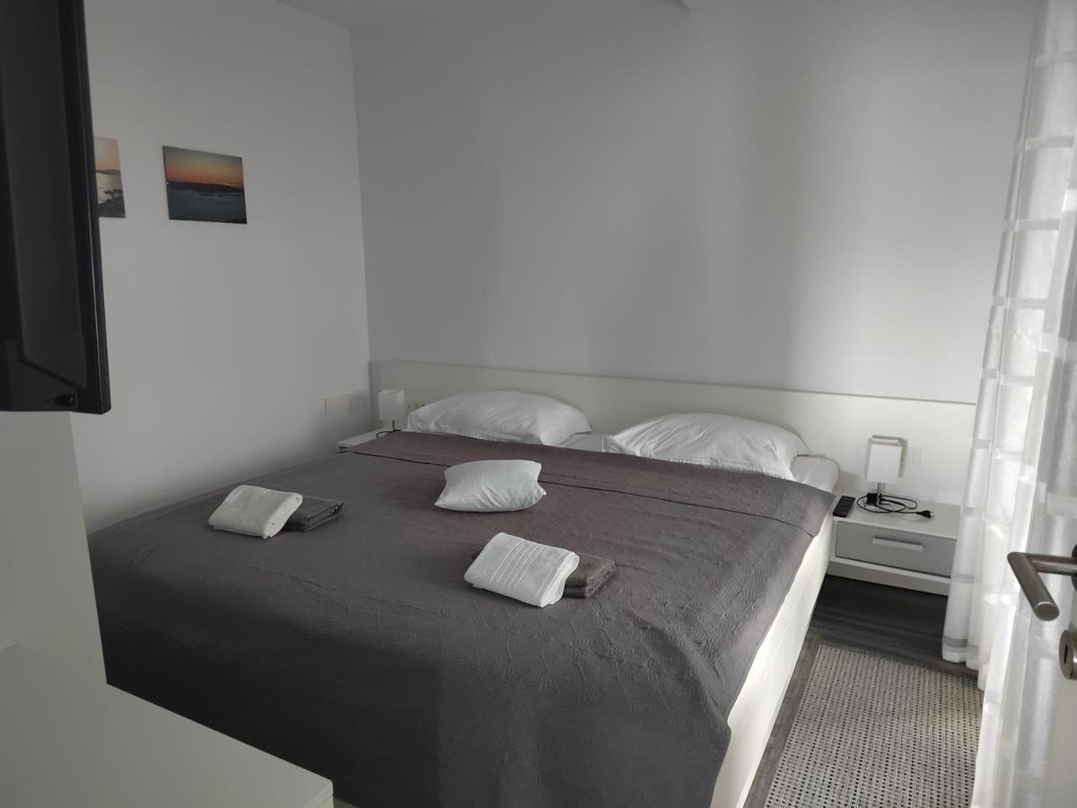 סרסר Apartments Poseidon מראה חיצוני תמונה