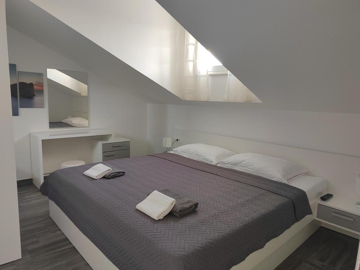 סרסר Apartments Poseidon מראה חיצוני תמונה
